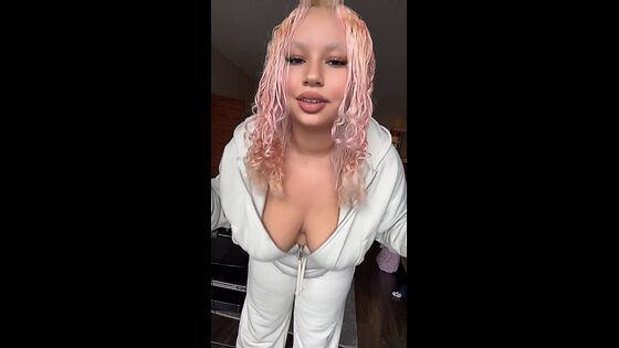 bbw blondie fesser sexy boobs