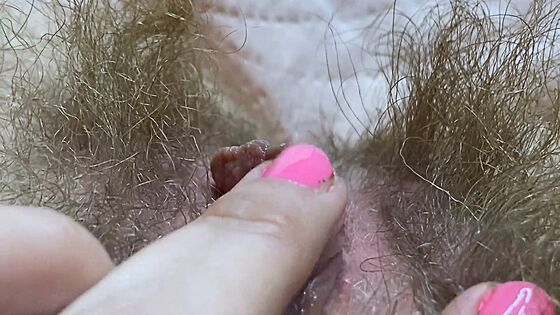 big clit orgasm closeup clitoris ecstasy hairy lesbian mature orgasm