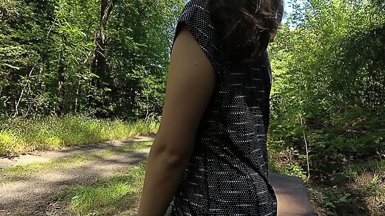 risky outdoor hiking in sex