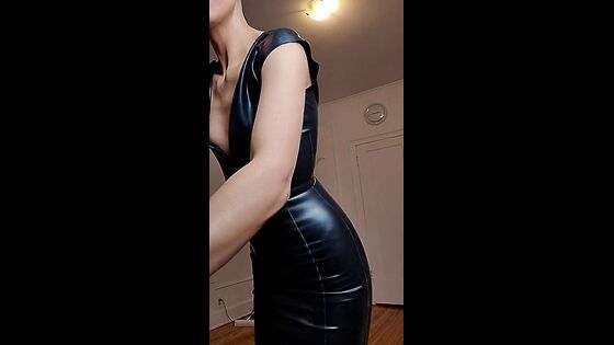 long legs latex dress