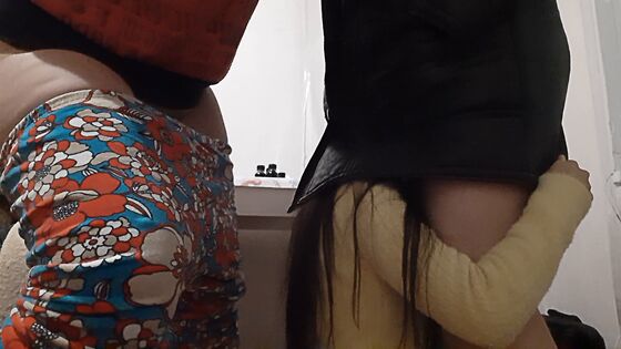 amateur threesome pussy eating threesome porn videos