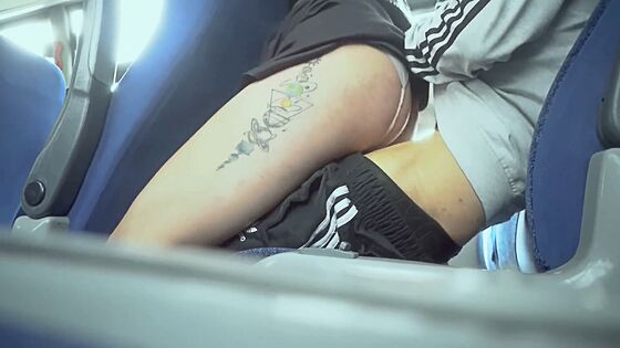 amateur travail bus sex see xvhub public