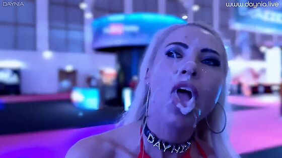 cumwalk venus berlin porno