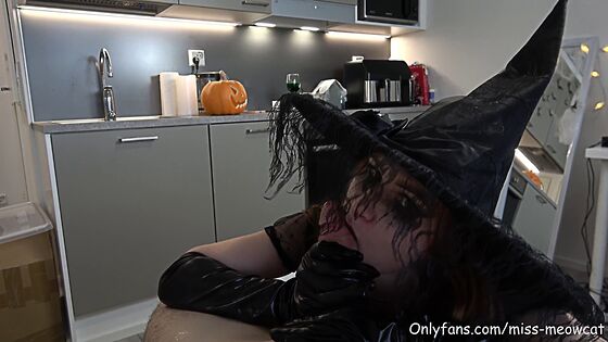 halloween party xv hub blowjob cumswallow