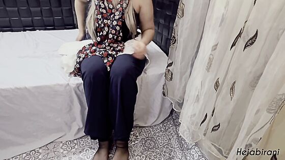 سکس ایرانی طولانی زن ایرانی چه قشنگ و ناز ساک میزنه و کیر شوهر جونش رو میخوره
